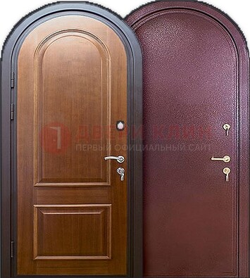 Железная арочная дверь с МДФ внутри ДА-14 в Дедовске