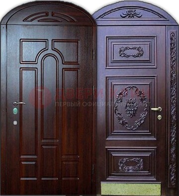 Стильная железная арочная дверь с декоративным элементом ДА-24 в Дедовске