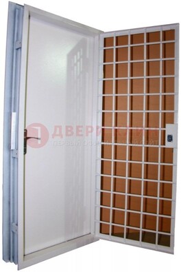 Белая стальная бронированная дверь с нитроэмалью ДБ-7 в Дедовске