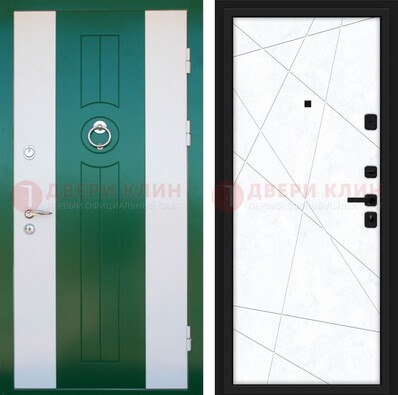 Зеленая железная дверь с панелями МДФ ДМ-369 в Дедовске