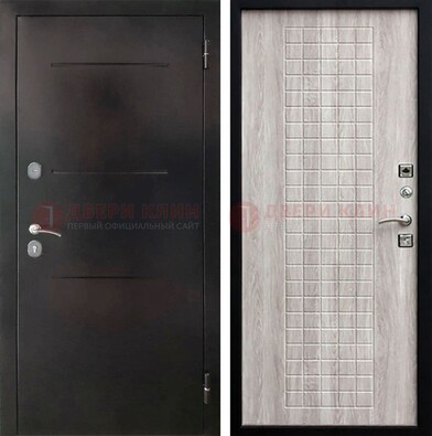 Черная железная дверь с порошковым покрытием и филенчатой МДФ ДП-221 в Дедовске