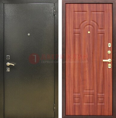 Входная темно-серая дверь с порошковой отделкой и МДФ Миланский орех ДП-281 в Дедовске