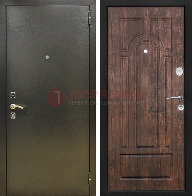 Темно-серая металлическая дверь с порошковым покрытием и МДФ коричневая ДП-292 в Дедовске