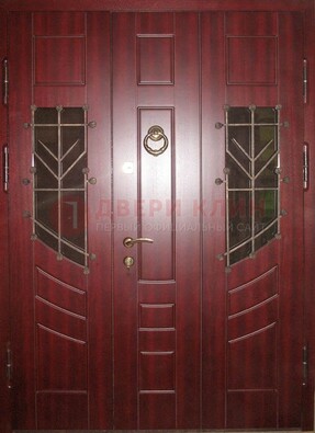 Парадная дверь со вставками из стекла и ковки ДПР-34 в загородный дом в Дедовске