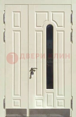 Белая двухстворчатая металлическая дверь со стеклом ДС-71 в Дедовске