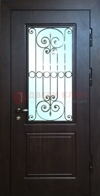 Железная дверь со стеклом и ковкой ДСК-65 для общественных зданий в Дедовске