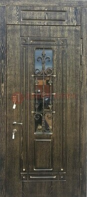 Зеленая входная дверь со стеклом и ковкой ДСК-67 в Дедовске
