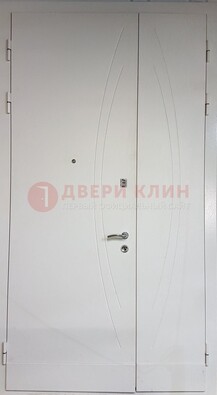 Белая тамбурная дверь ДТМ-31 в Тихвине