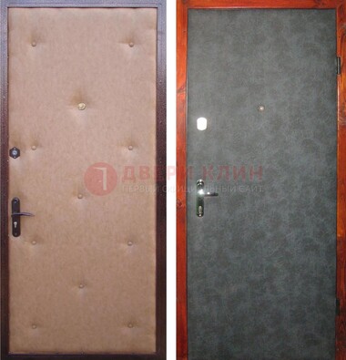 Светлая металлическая дверь с винилискожей ДВ-5 в Дедовске