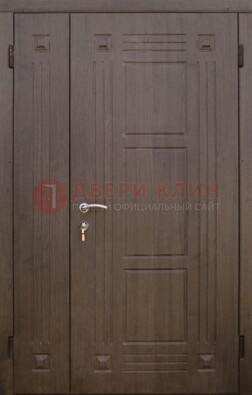 Коричневая распашная дверь с виноритом для входа ДВТ-259 в Дедовске