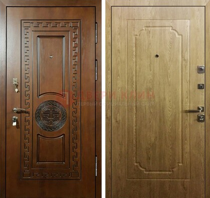Коричневая железная дверь с виноритом ДВТ-44 в Дедовске