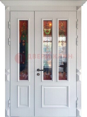 Белая полуторная металлическая дверь с витражом ВЖ-12 в Дедовске